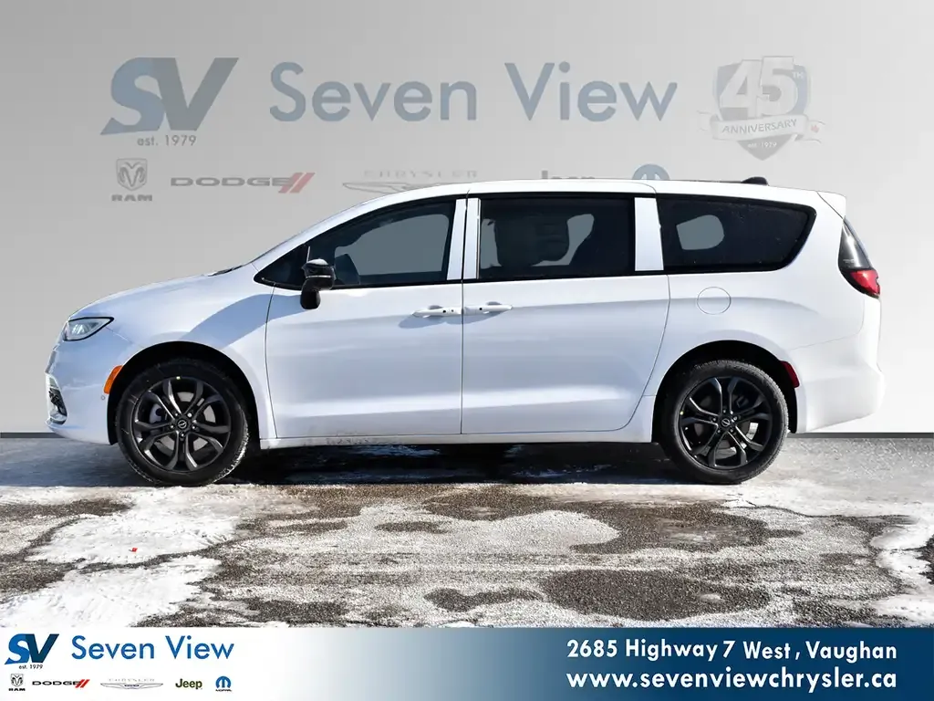 Chrysler Pacifica 2026 photo 3