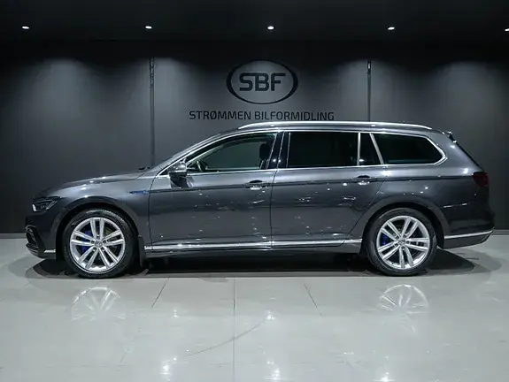 Volkswagen Passat 2020 photo 2