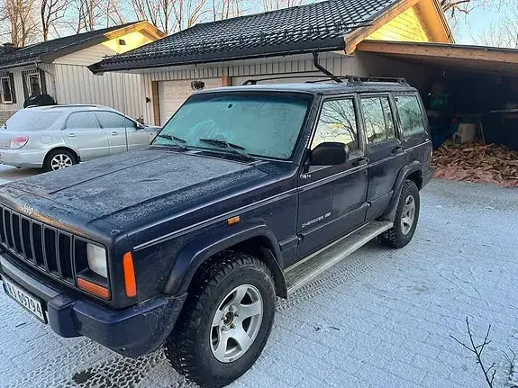Jeep Cherokee 1999 photo 2