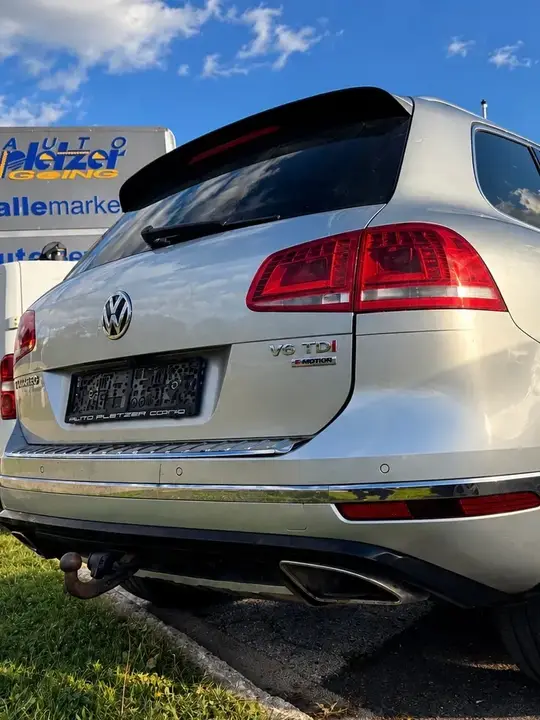 Volkswagen Touareg 2015 photo 2