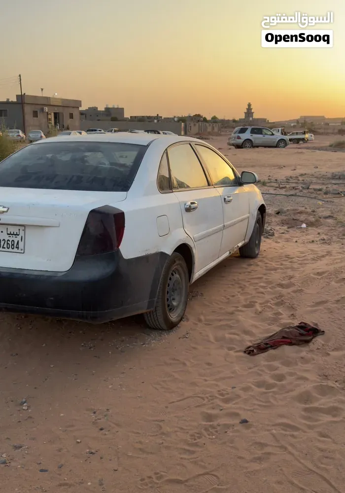 Chevrolet Optra 2012 photo 2