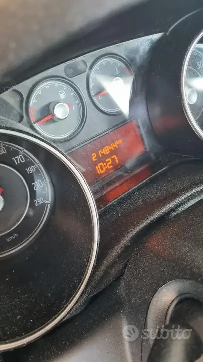 Fiat Punto 2012 photo 3