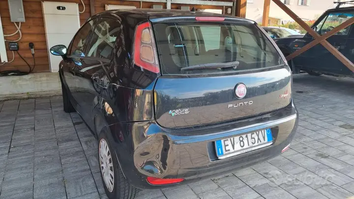 Fiat Punto 2012 photo 4