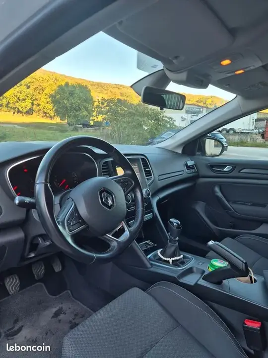 Renault Megane 2021 photo 3