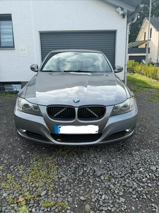 BMW 318I