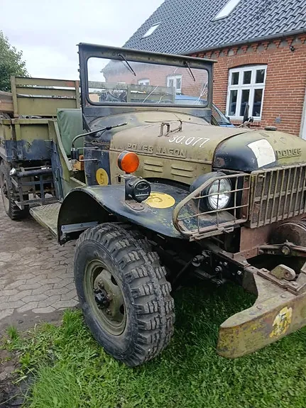 Dodge Power Wagon 1942 photo 5