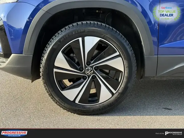 Volkswagen Taos 2024 photo 2