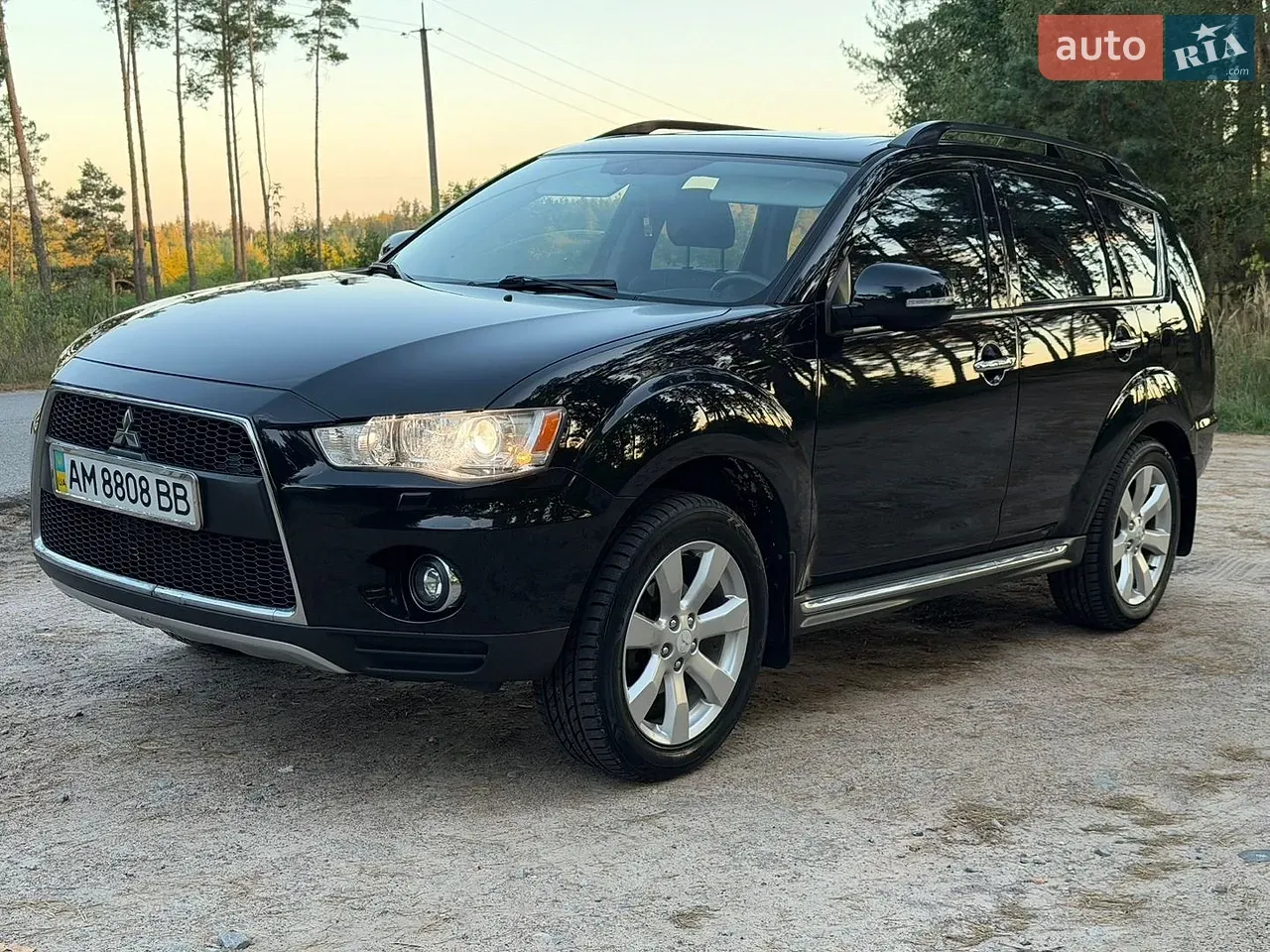 Mitsubishi Outlander 2011 photo 4