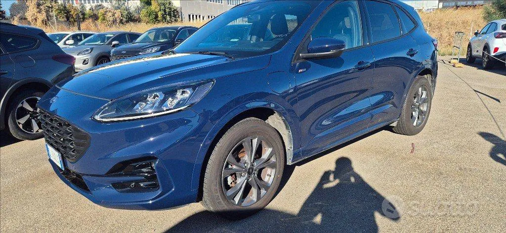 Ford Kuga 2023 photo 4