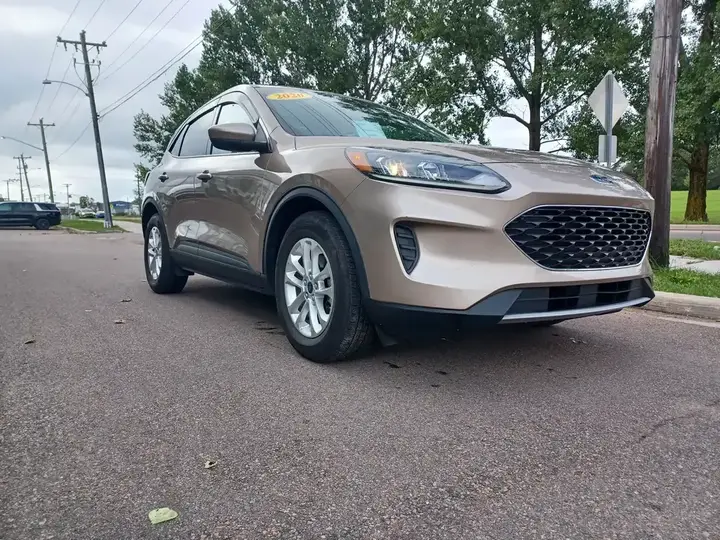 Ford Escape 2020 photo 3