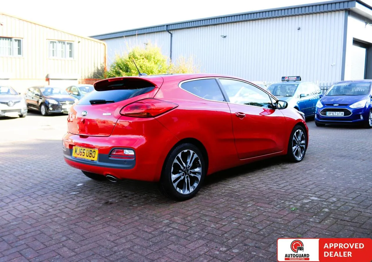 Kia Proceed 2015 photo 2