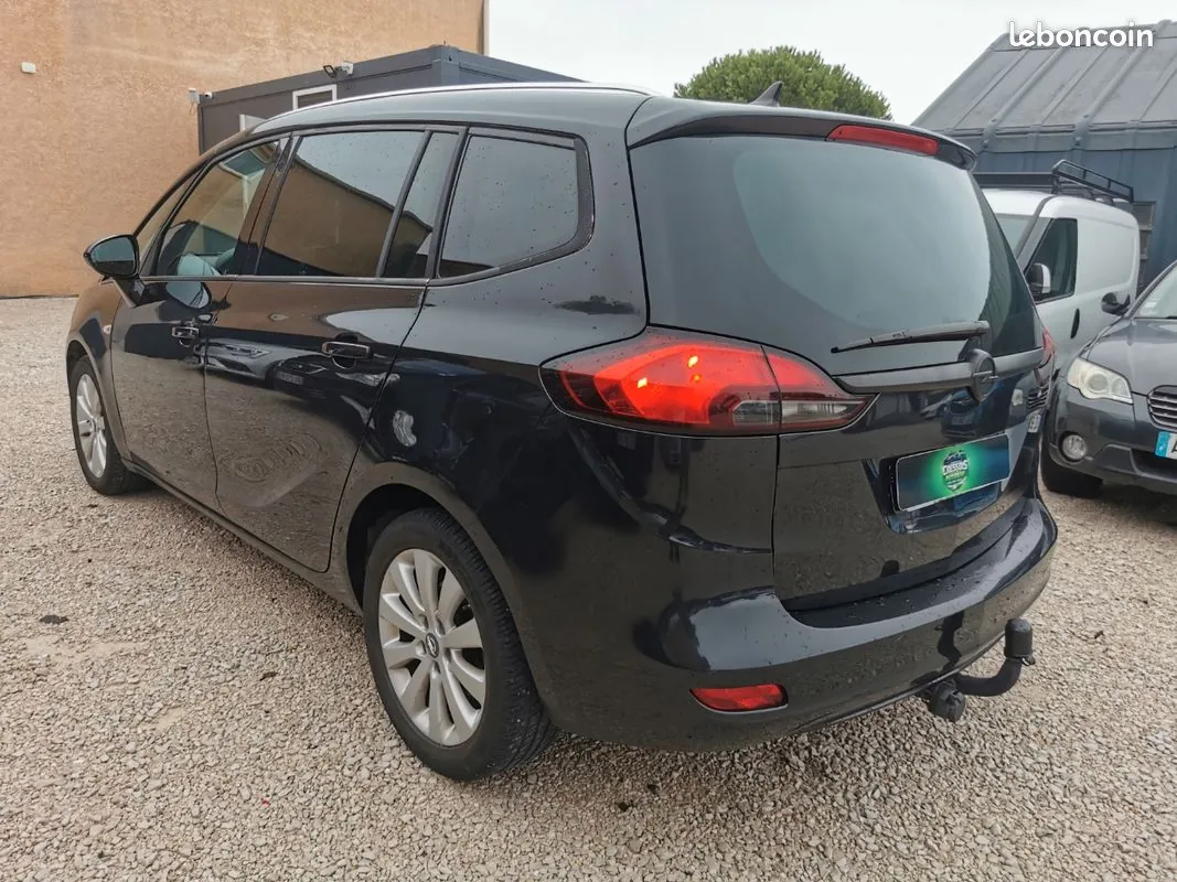 Opel Zafira Tourer 2014 photo 3