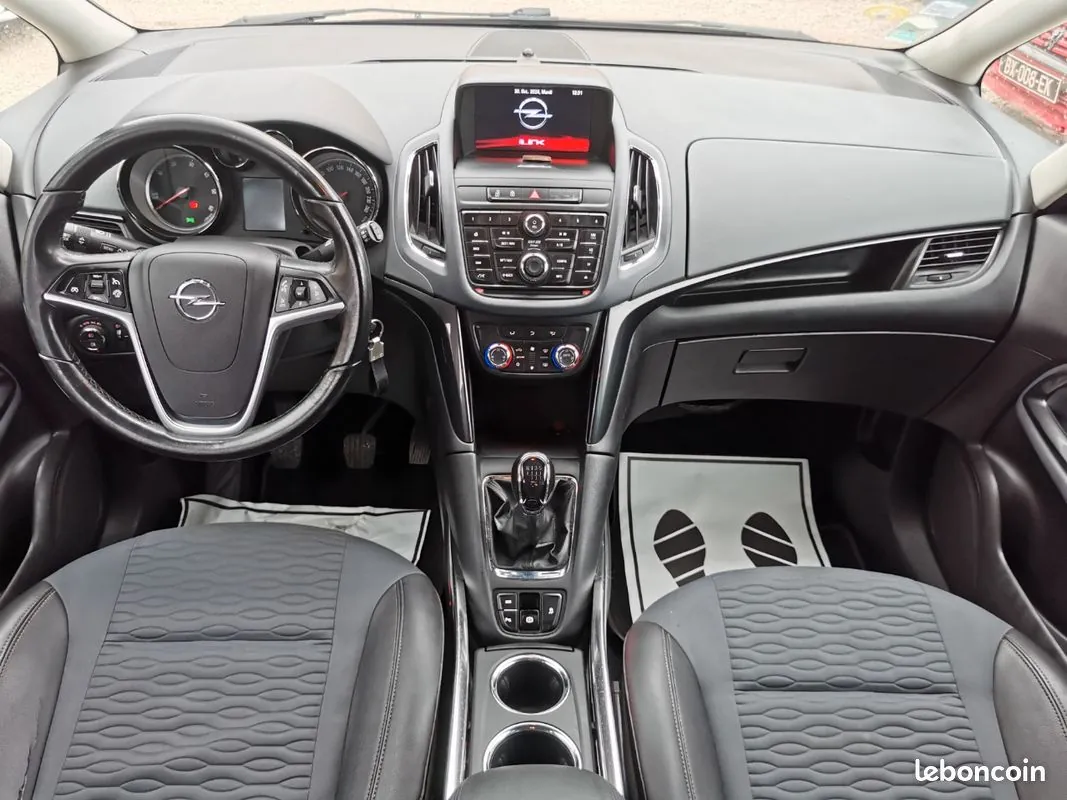 Opel Zafira Tourer 2014 photo 4