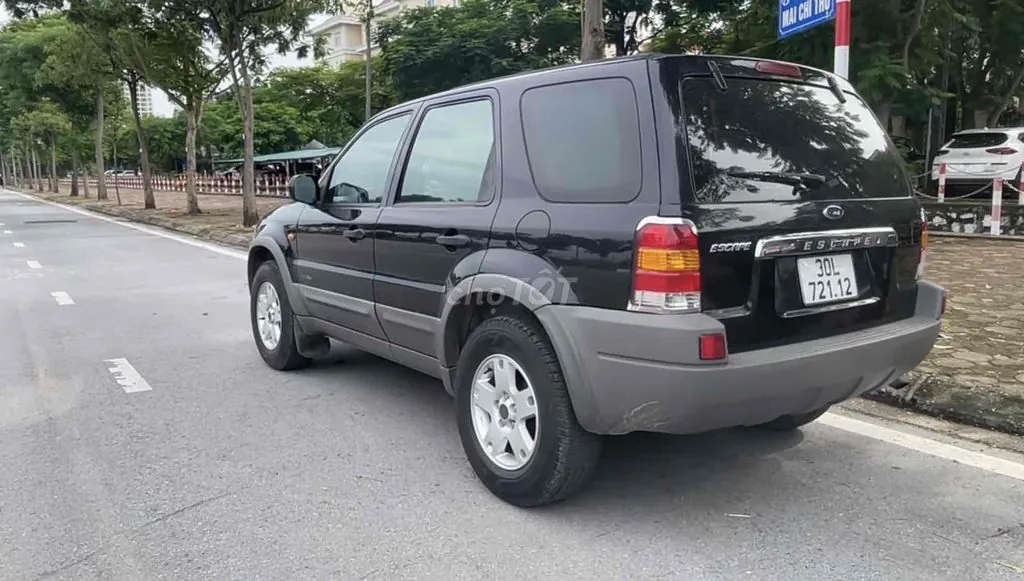 Ford Escape 2005 photo 3