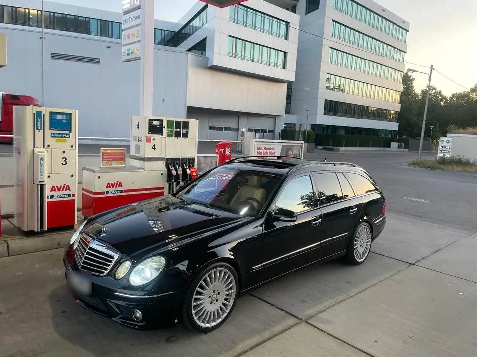 Mercedes-Benz E 500