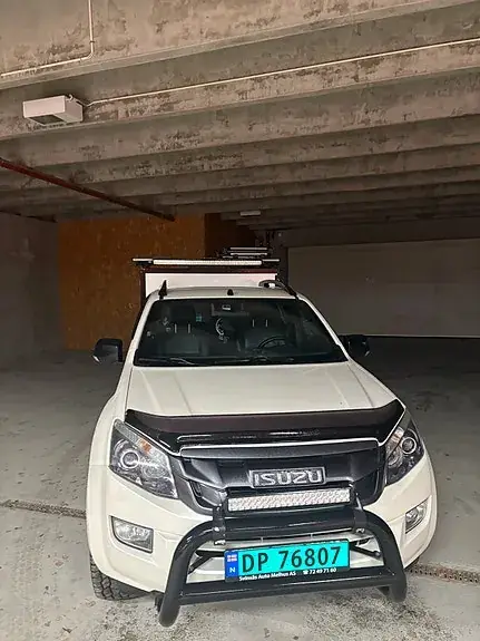 Isuzu D-Max 2015 photo 3