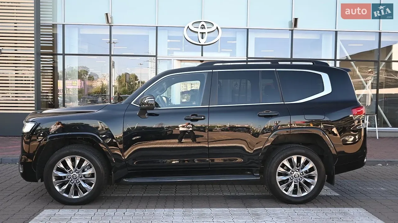 Toyota Land Cruiser 2023 photo 3