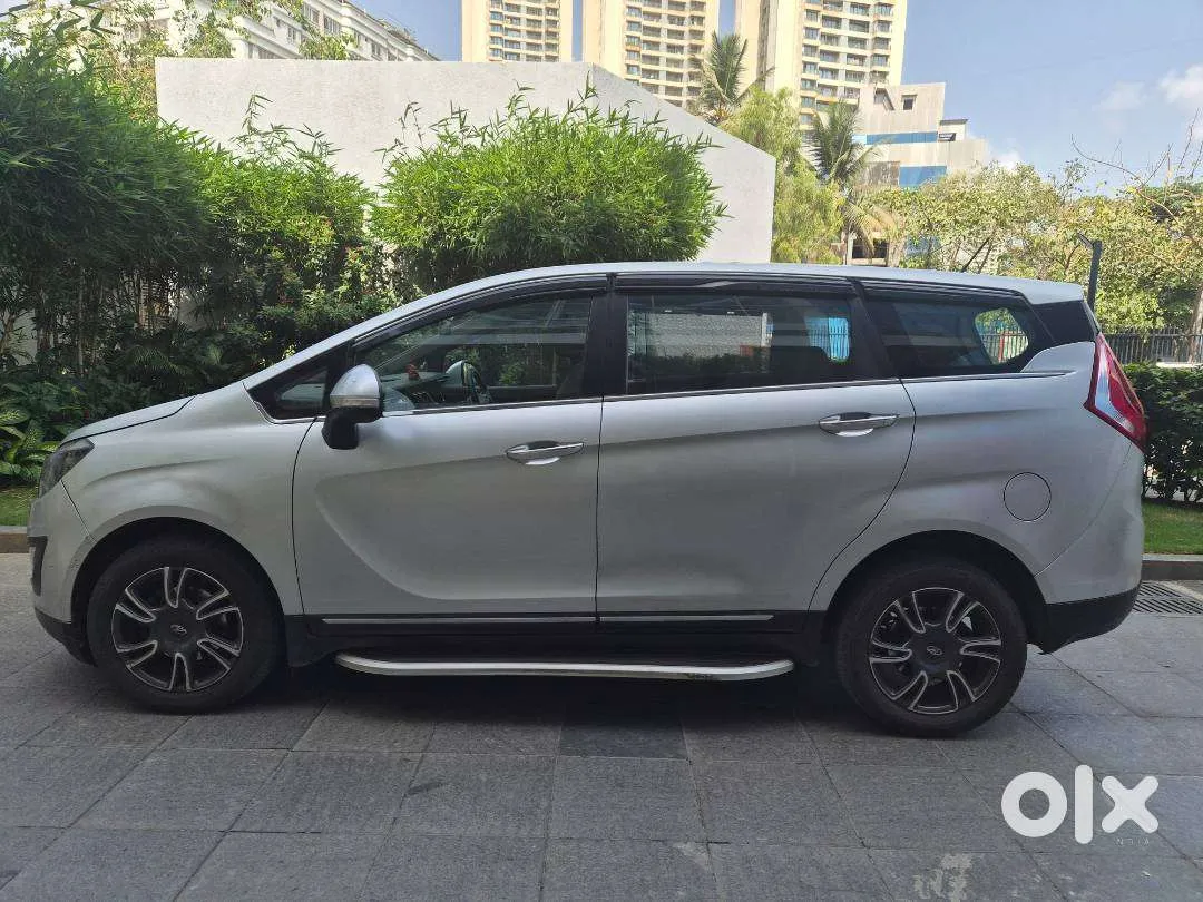 Mahindra Marazzo