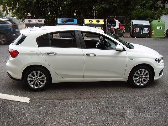 Fiat Tipo 2016 photo 2