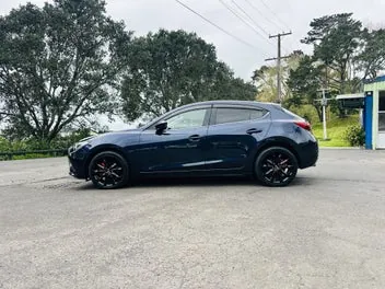 Mazda Axela 2015 photo 5