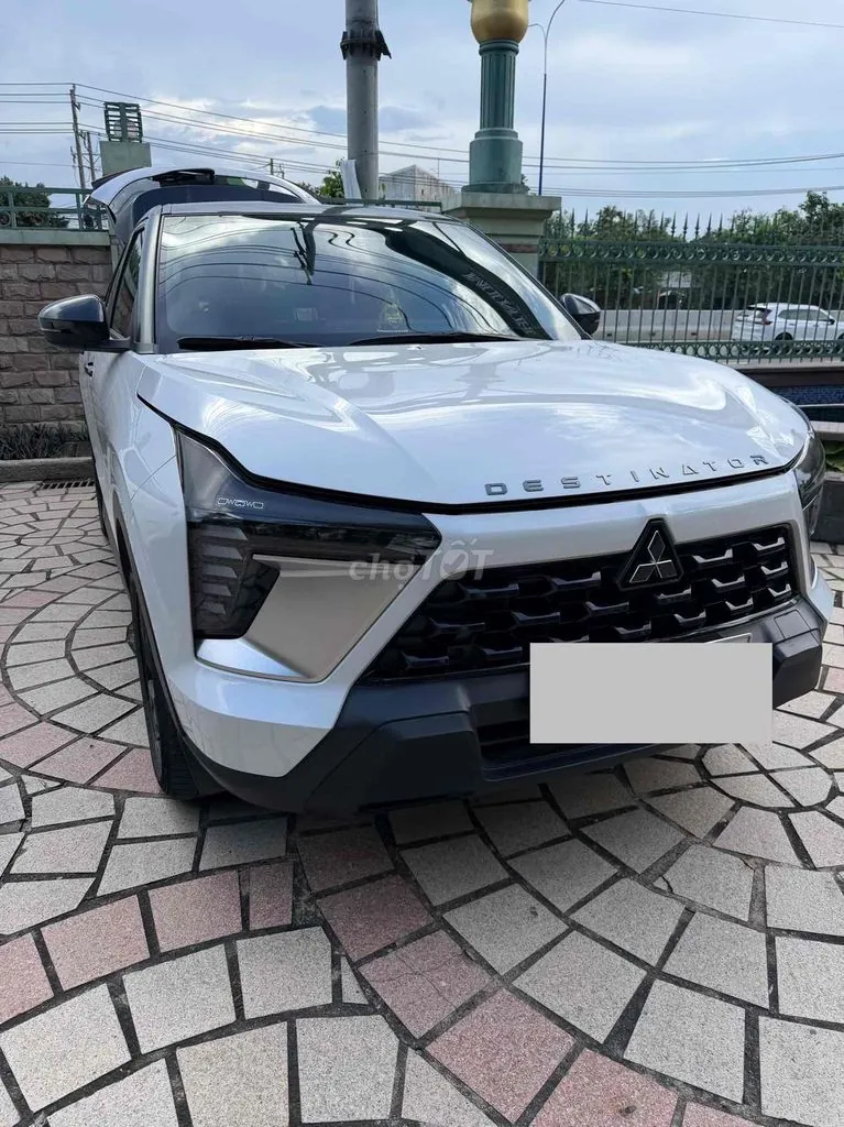 Mitsubishi Xforce