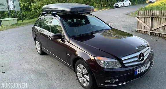 Mercedes-Benz C 200 D 2011 photo 2