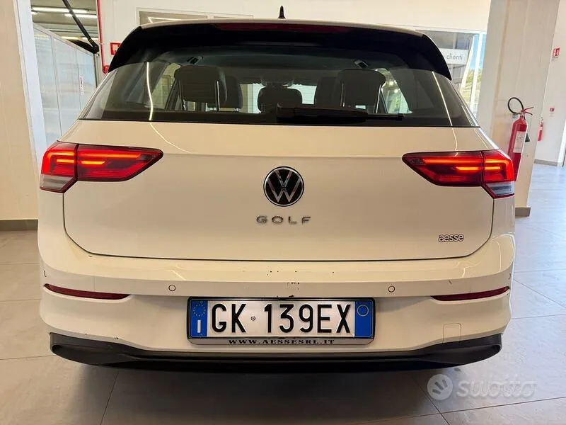 Volkswagen Golf 2022 photo 5