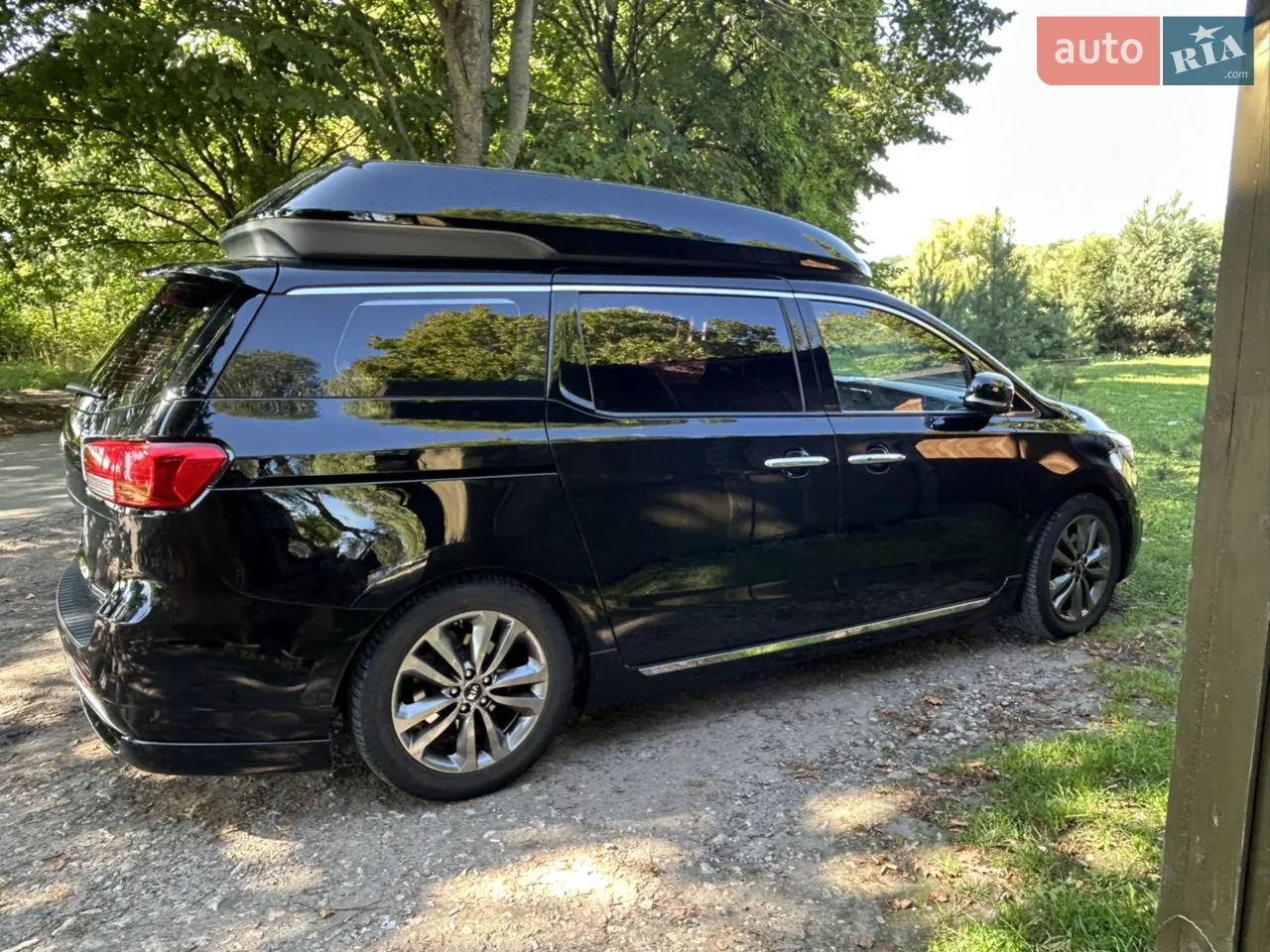 Kia Carnival 2016 photo 3