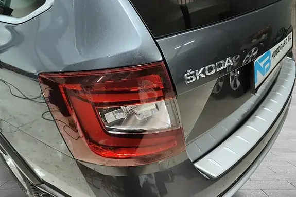 Skoda Octavia Scout 2018 photo 4