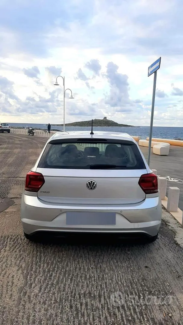 Volkswagen Polo 2017 photo 2