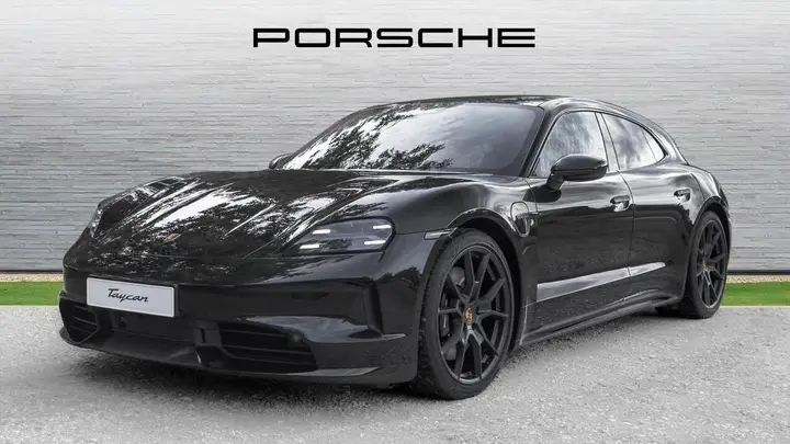 Porsche Taycan photo 3