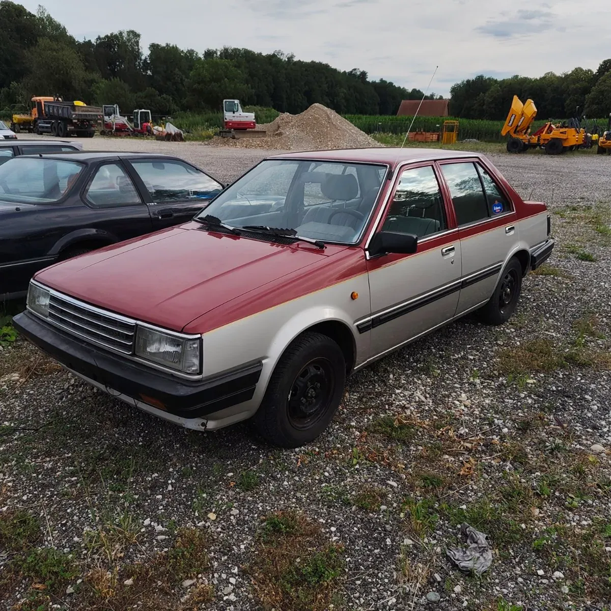 Nissan Sunny 1985 photo 2