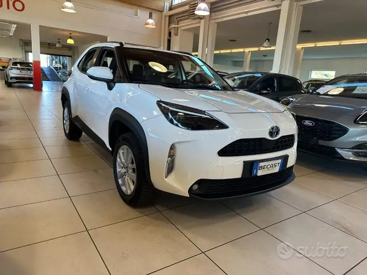 Toyota Yaris Cross 2023 photo 2