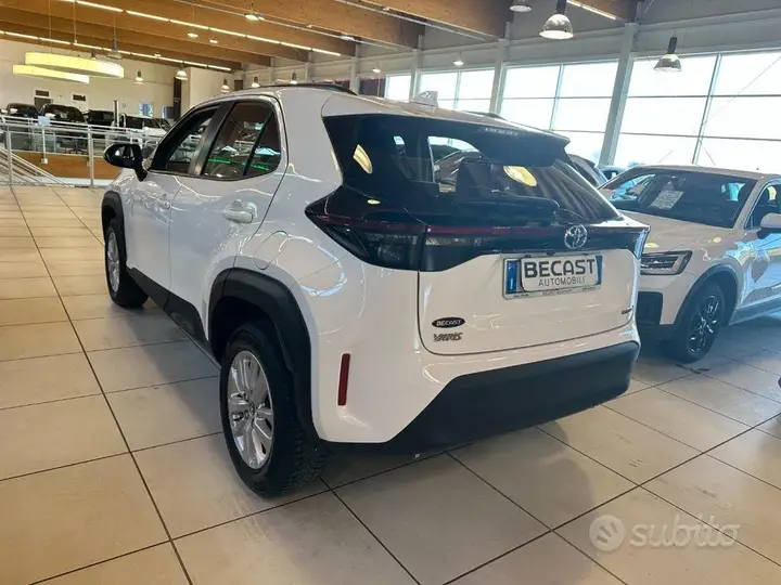Toyota Yaris Cross 2023 photo 4