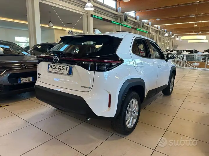 Toyota Yaris Cross 2023 photo 3