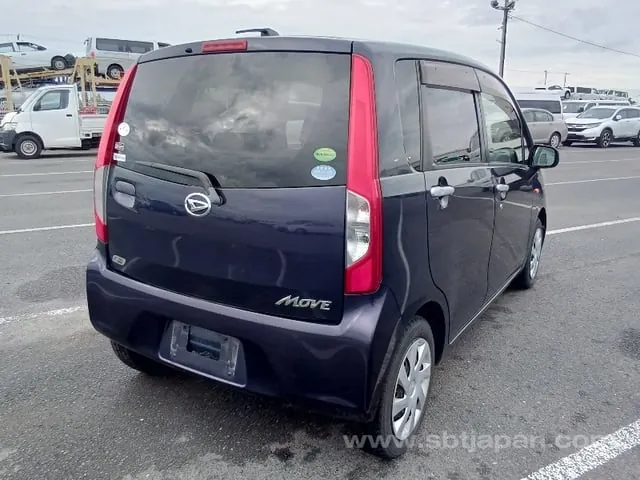 Daihatsu Move 2013 photo 4
