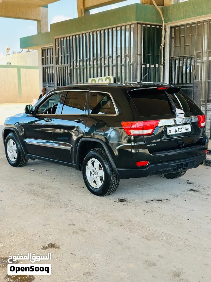 Jeep Grand Cherokee 2012 photo 2