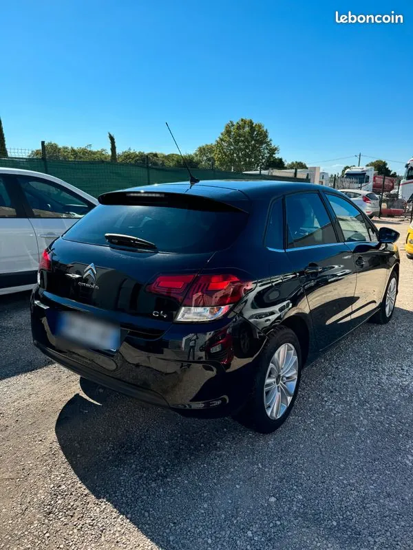 Citroen C4 2015 photo 2