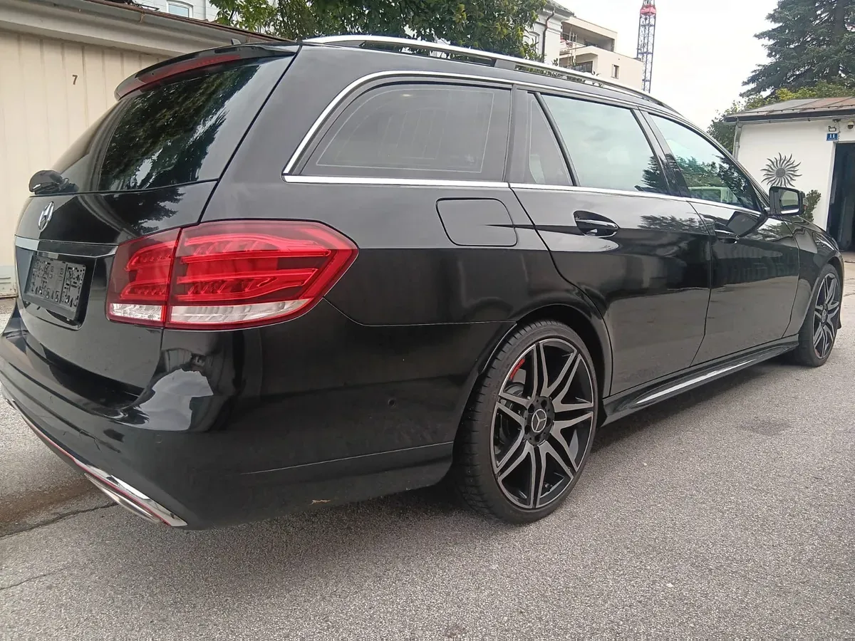 Mercedes-Benz E-Class 2015 photo 3