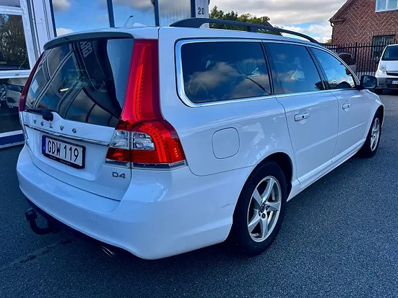 Volvo V70 2015 photo 5