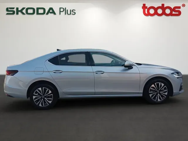 Skoda Superb 2026 photo 3