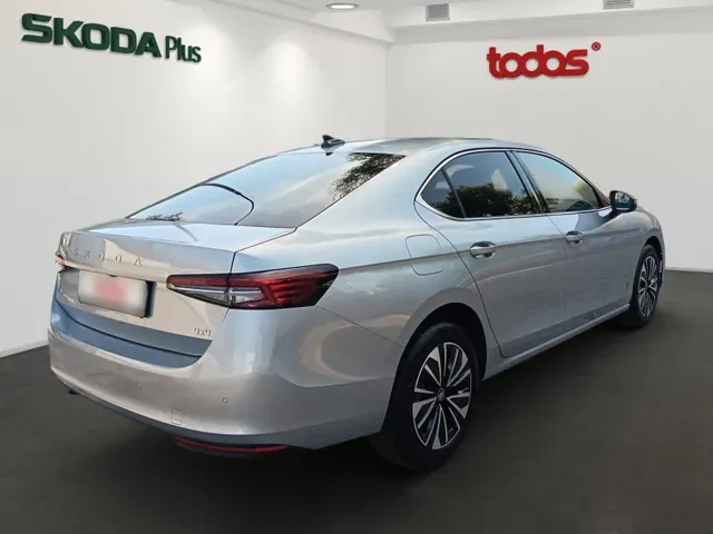 Skoda Superb 2026 photo 4