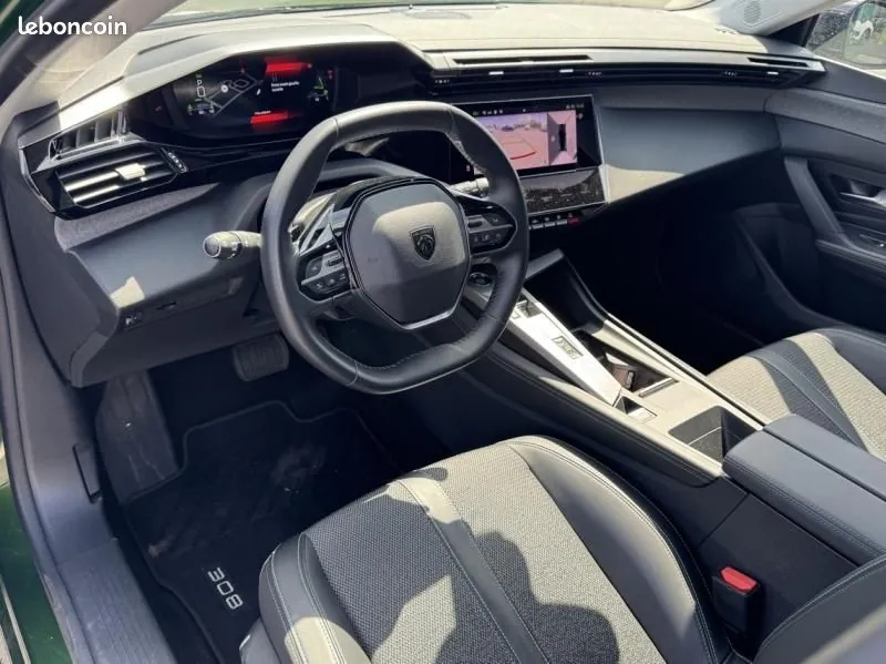 Peugeot 308 2024 photo 3