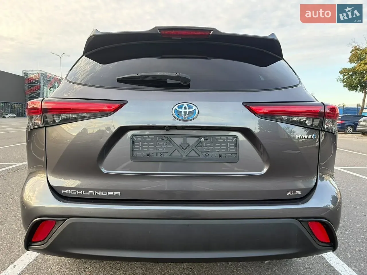Toyota Highlander 2021 photo 2