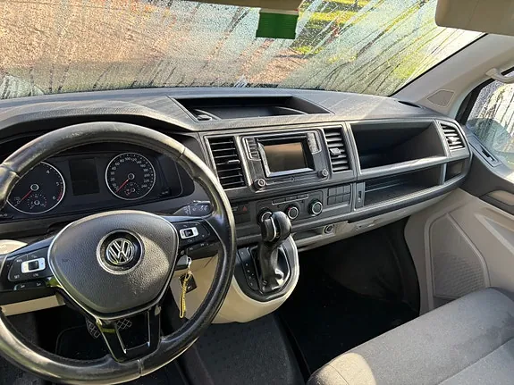 Volkswagen Transporter 2017 photo 4