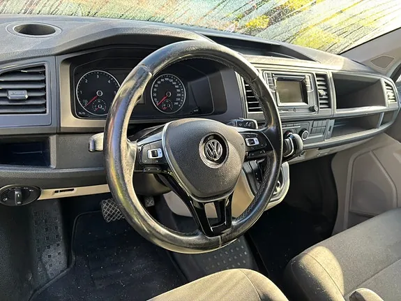 Volkswagen Transporter 2017 photo 5