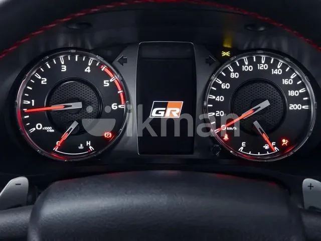 Toyota Hilux 2023 photo 5