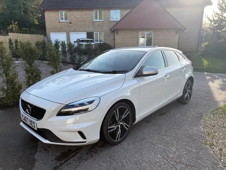 Volvo V40 2018 photo 4