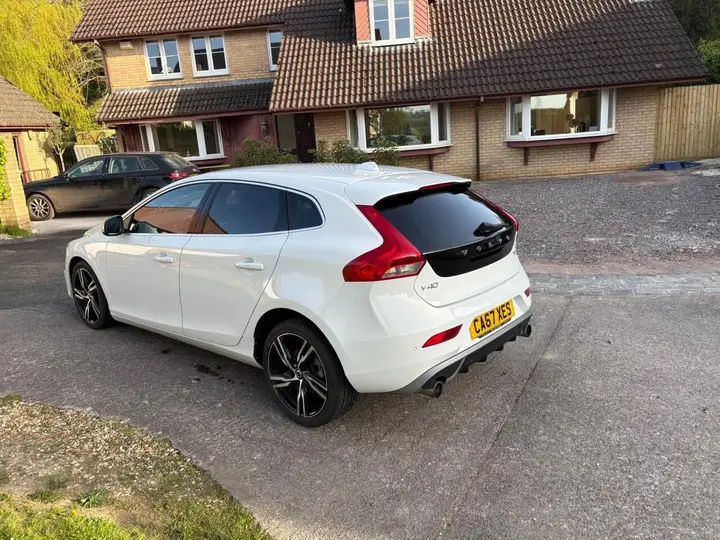 Volvo V40 2018 photo 5