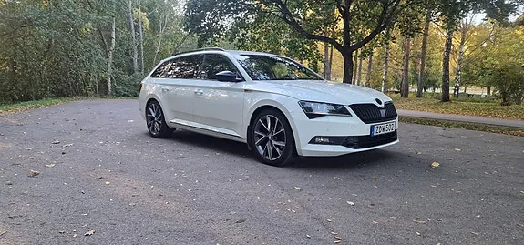 Skoda Superb 2018 photo 2